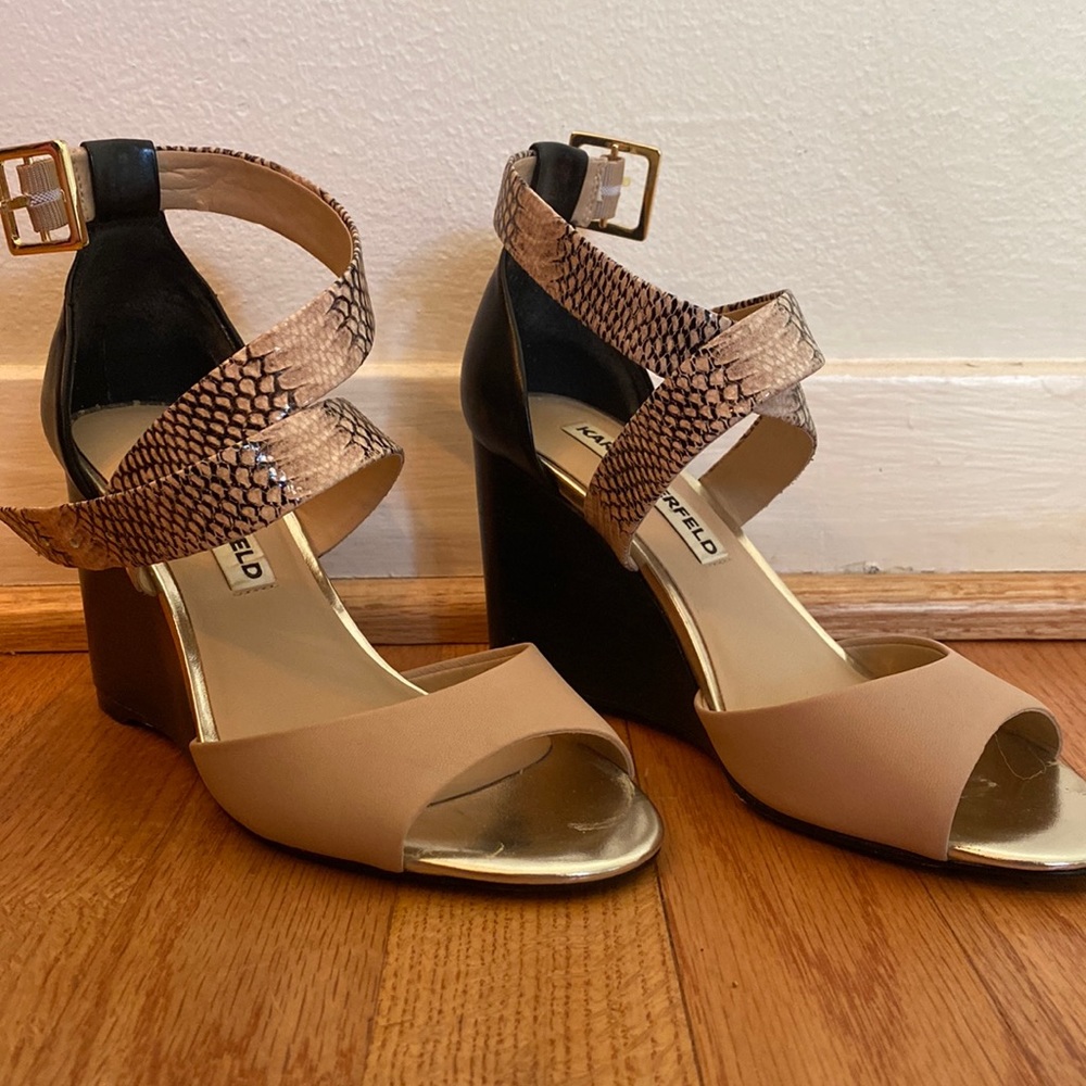 Karl Lagerfield Paris RADKA neutral and snake print wedge sandals, size 5.5